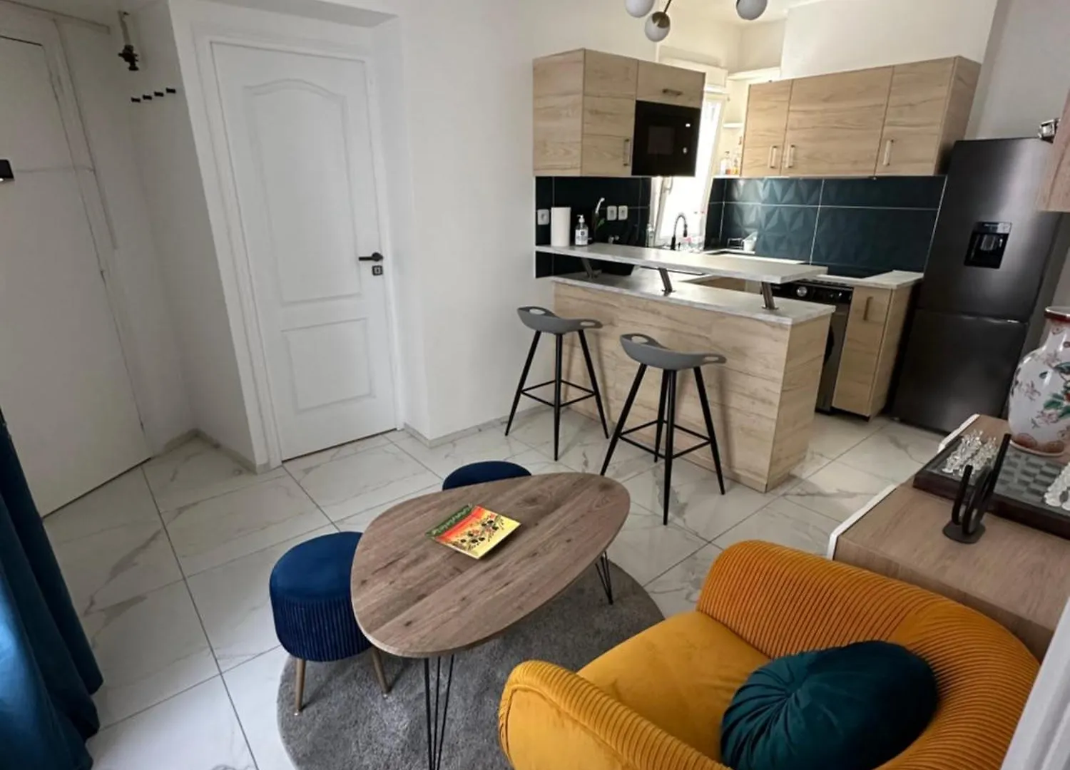 Apartment Ourcq, 19 - La Villette, Buttes Chaumont *